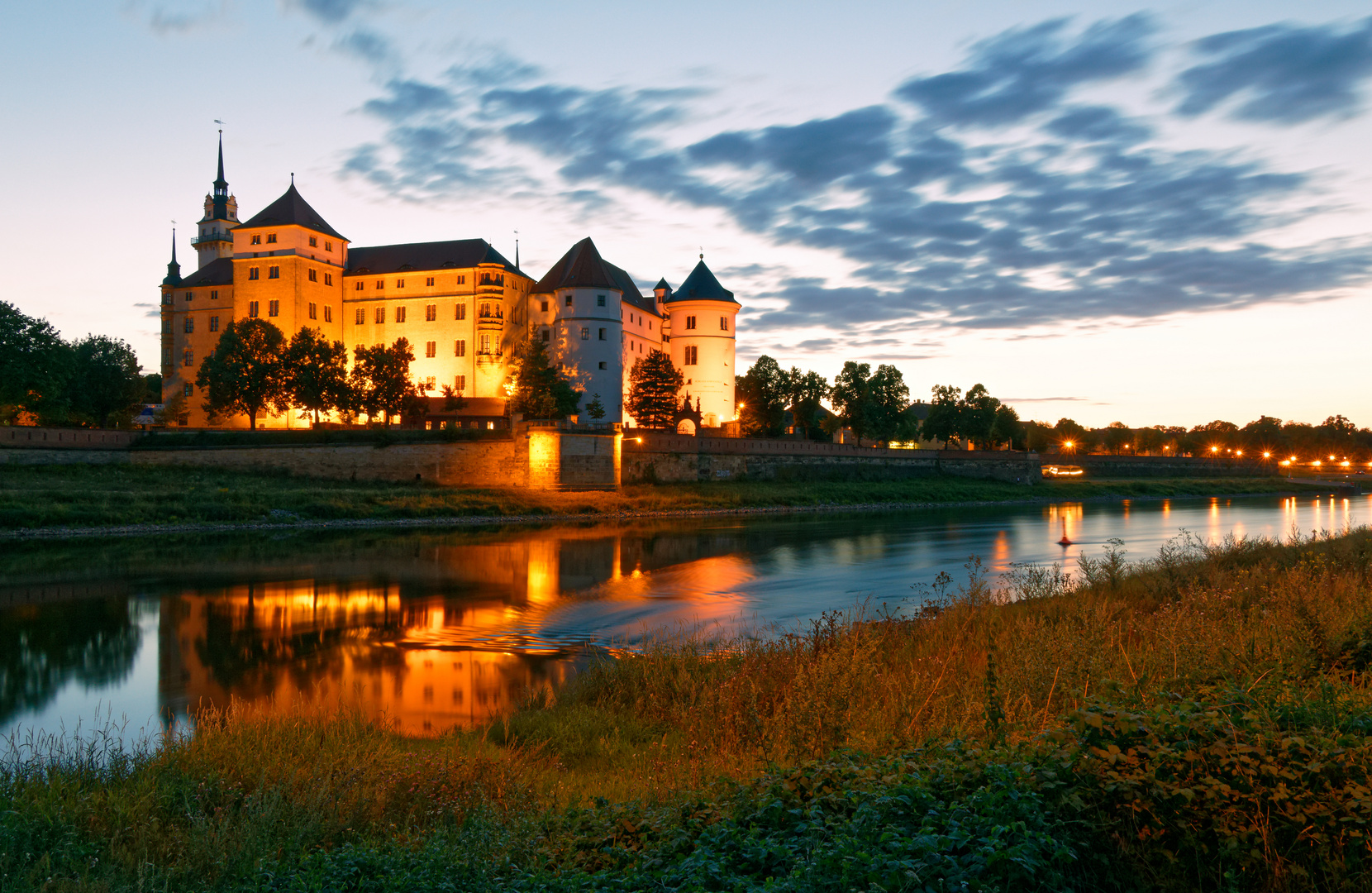 Schloss Hartenfels bei Nacht