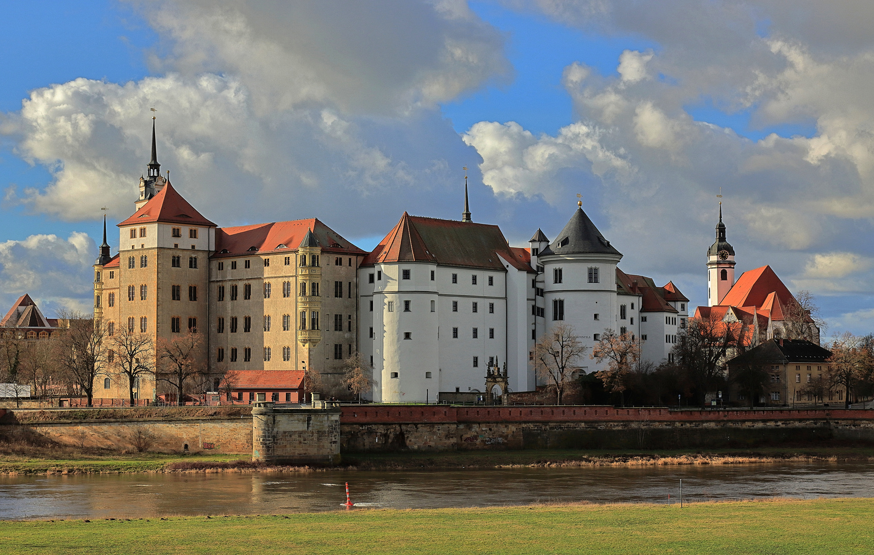 ...Schloss Hartenfels...