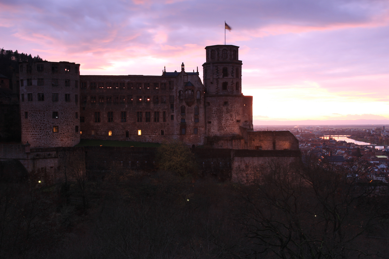 Schloss Heidelberg zur Dämmerung