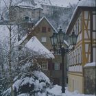 Schloss Hellenstein mit altem Oberamt und Helferratsgebäude im Winter