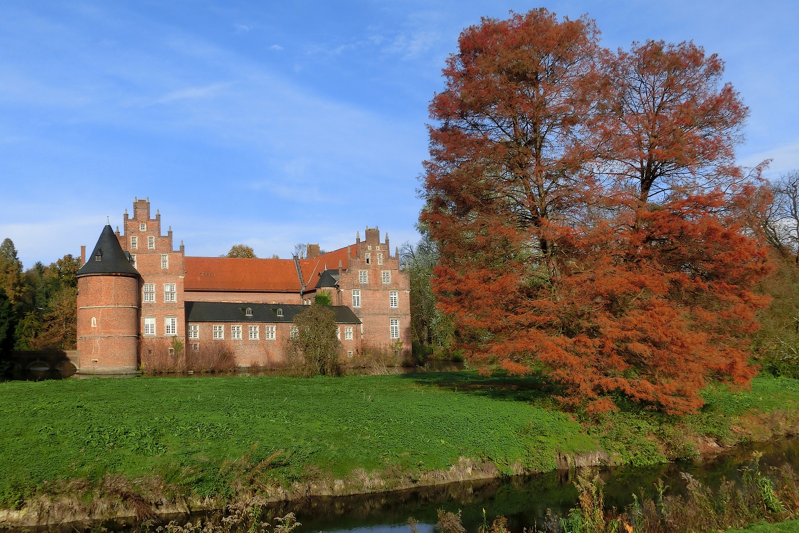 Schloss Herten im Herbst
