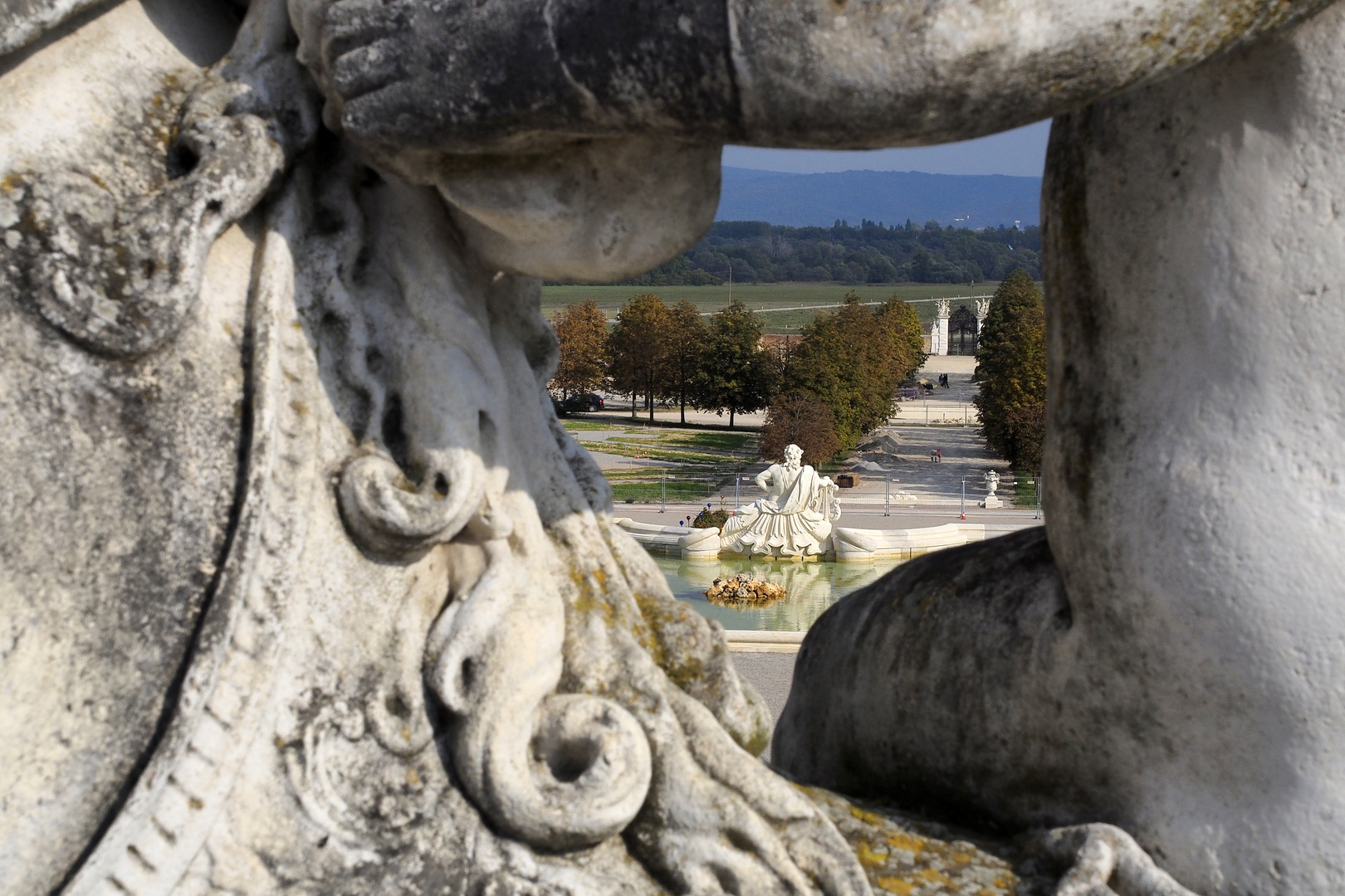 Schloss Hof Durchblick