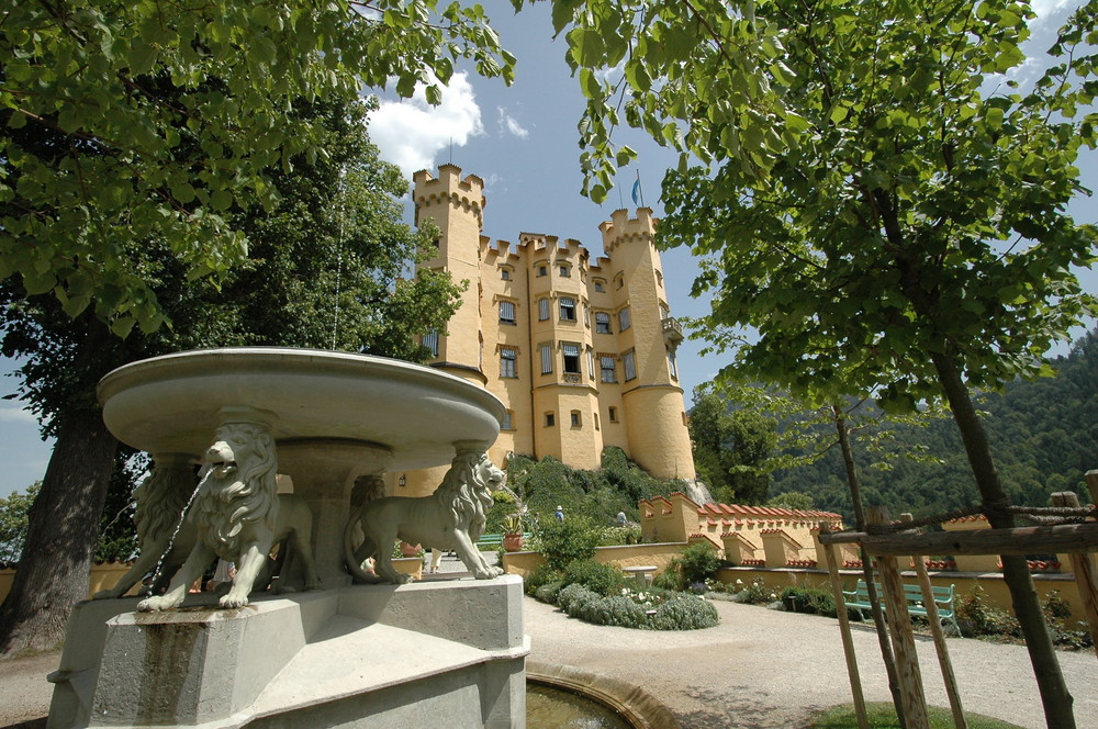 Schloss Hohen- schwangau Löwenbrunnen