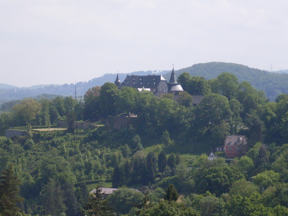 Schloss Hohenlimburg in Hagen-Hohenlimburg von SebSch 