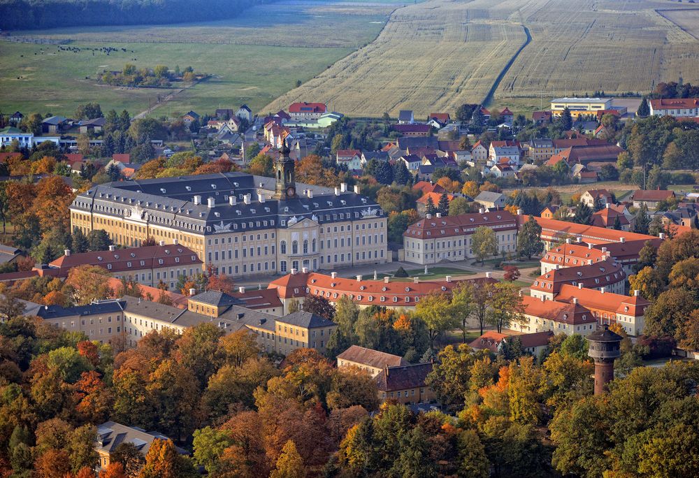 Schloss Hubertusburg im Herbst