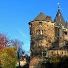 Schloss Hülchrath in der Novembersonne ...
