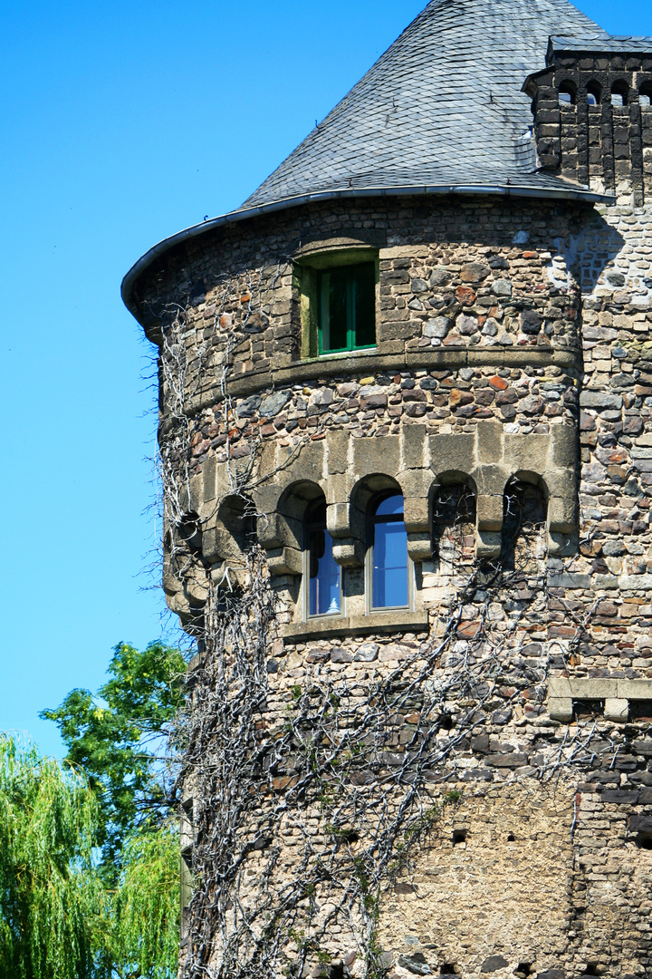 Schloss Hülchrath Turm