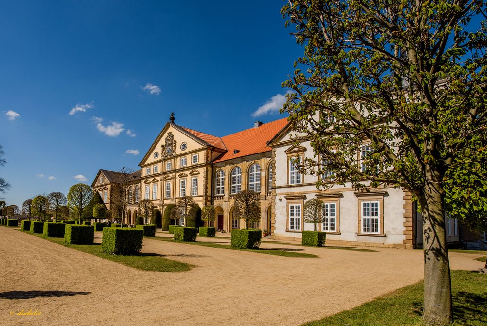 Schloss Hundisburg...