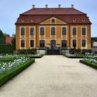 Schloss im Barockgarten