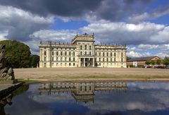 Schloss im Blauen