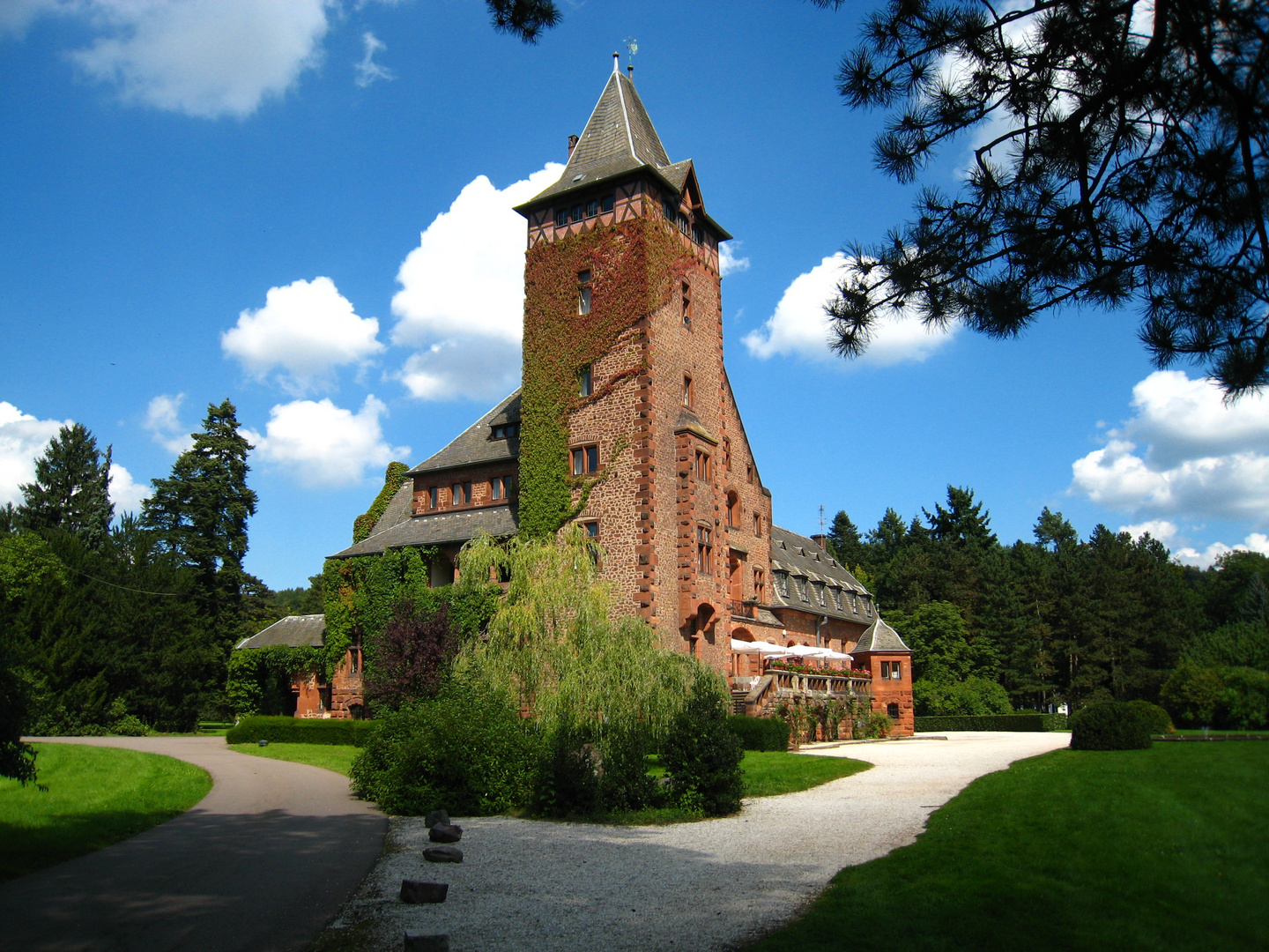 Schloss im Grünen