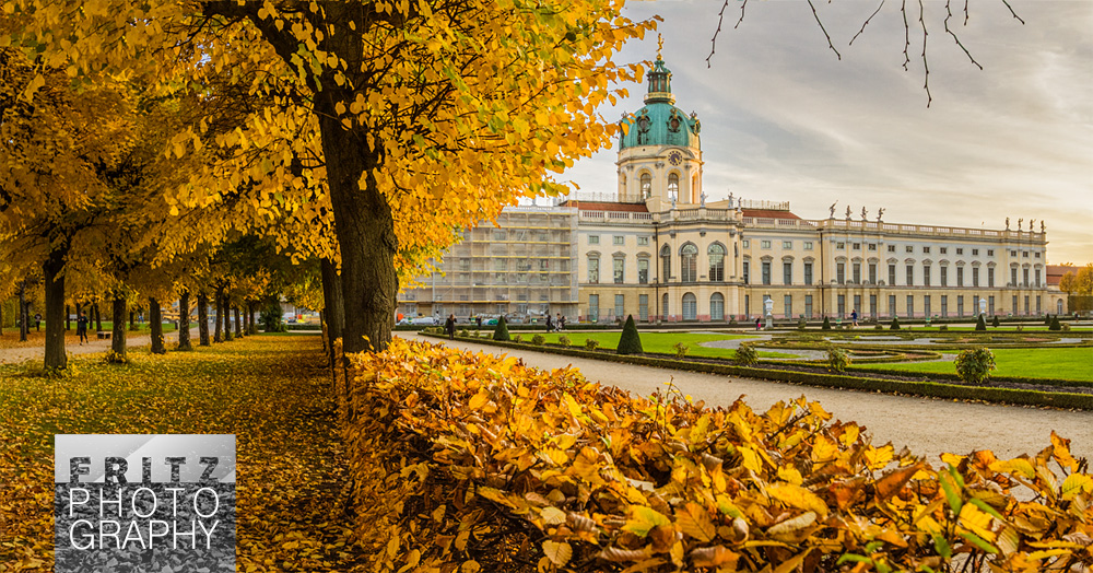 Schloss im Herbst