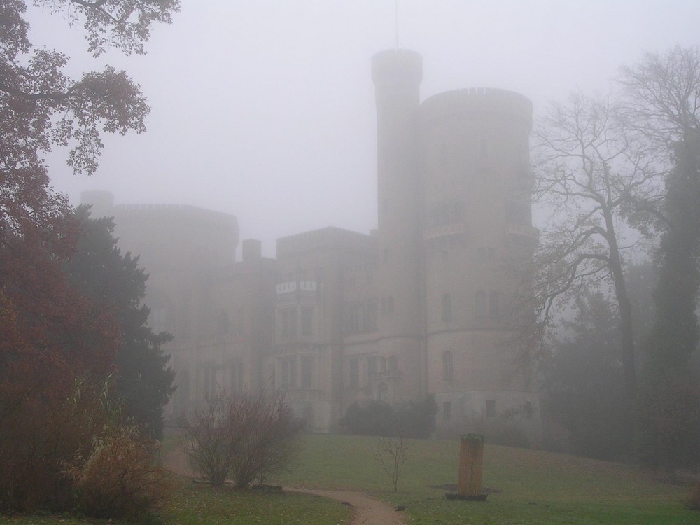 Schloss im Nebel