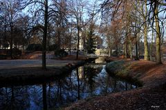 Schloß im Park