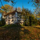 SCHLOSS IM SCHATTEN