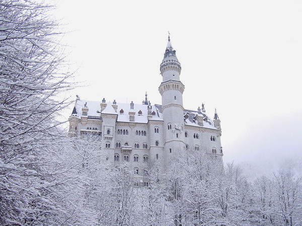 Schloss im Schnee... von ayira