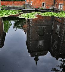 schloß im spiegelbild