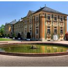 Schloss in Bruchsal vom Park aus