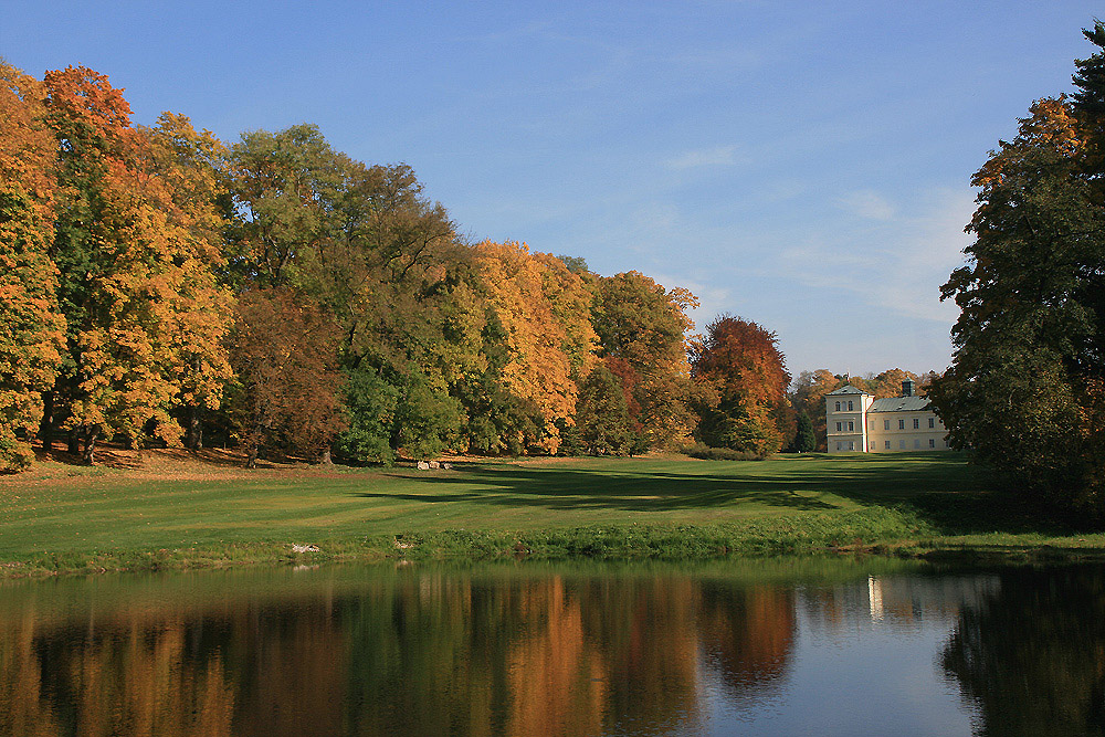 Schloß in der Ferne