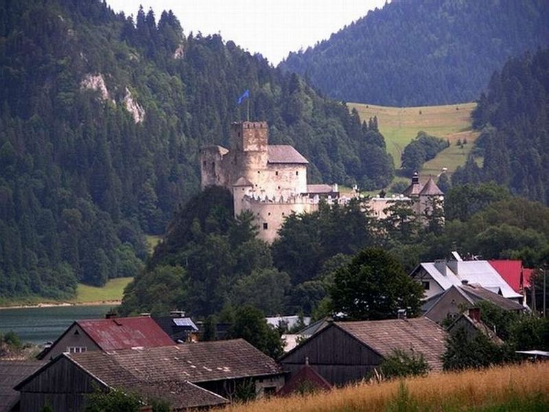 Schloss in Niedzica - Polen