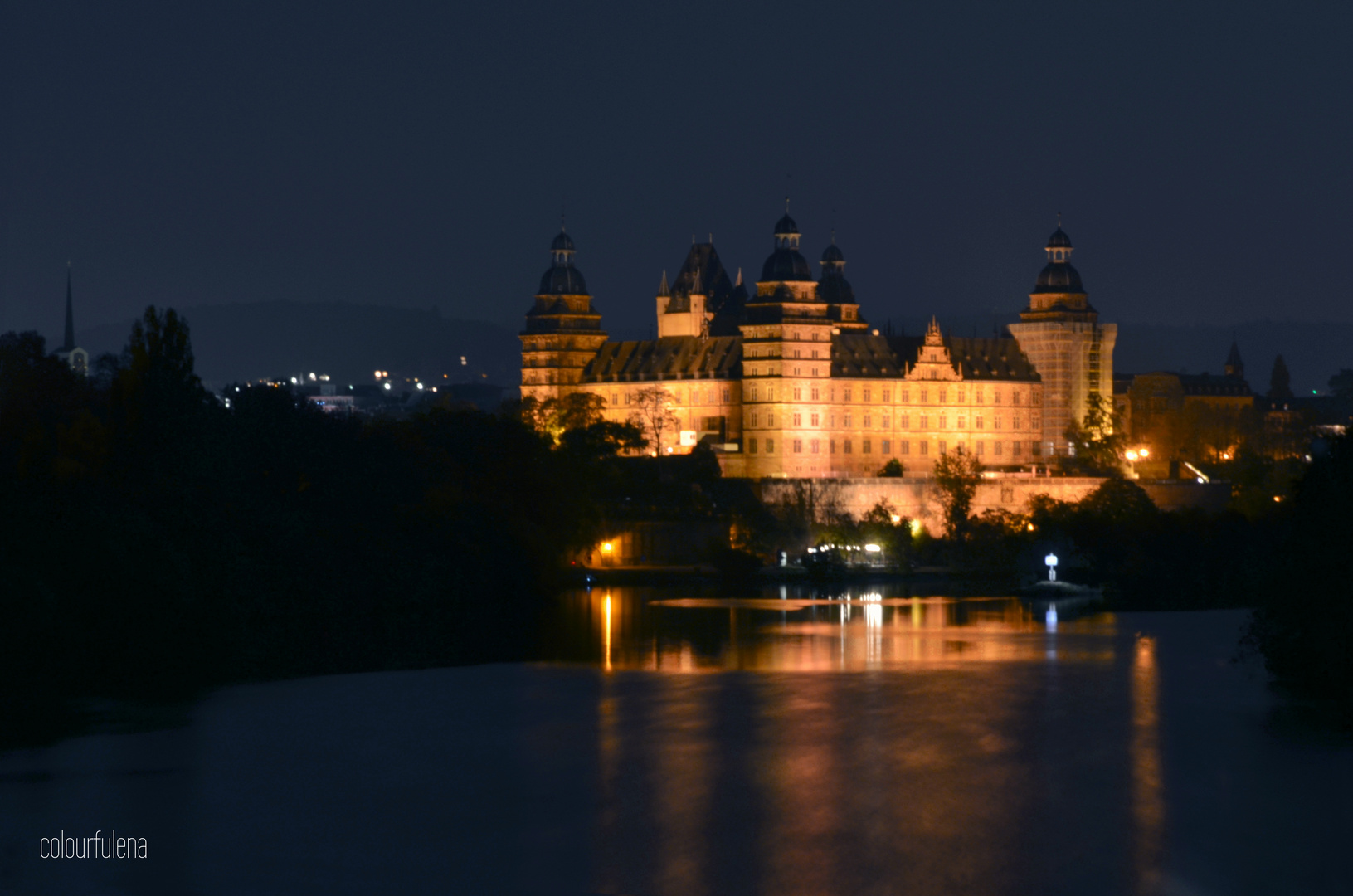 Schloss Johannisburg bei Nacht