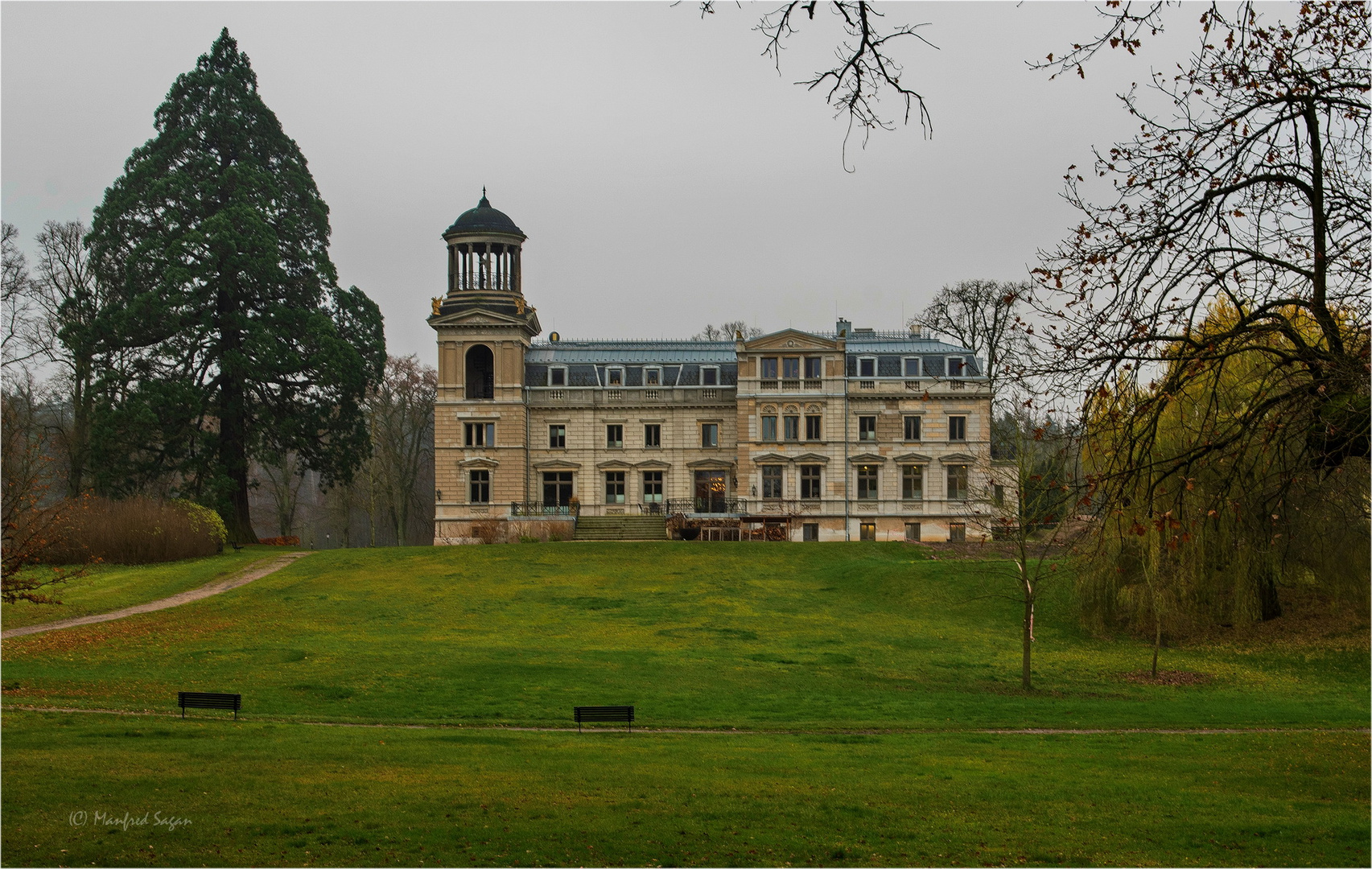  Schloss Kaarz 