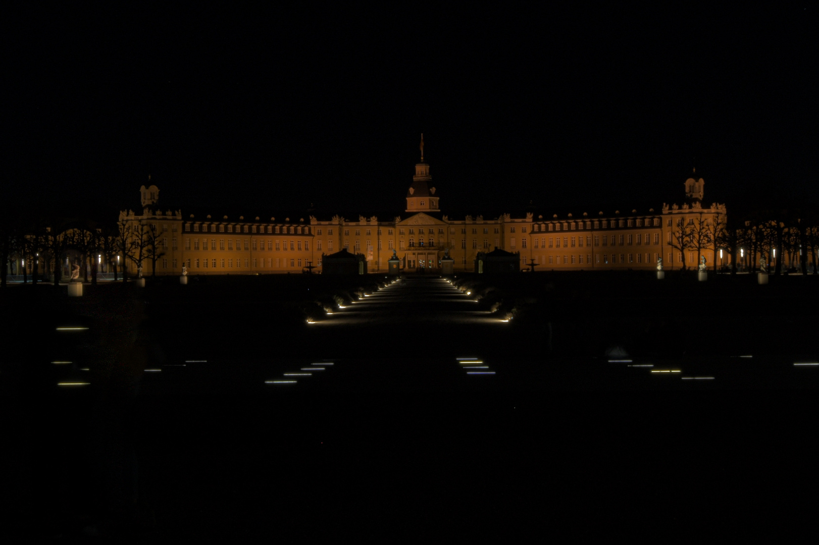 Schloss Karlsruhe bei Nacht