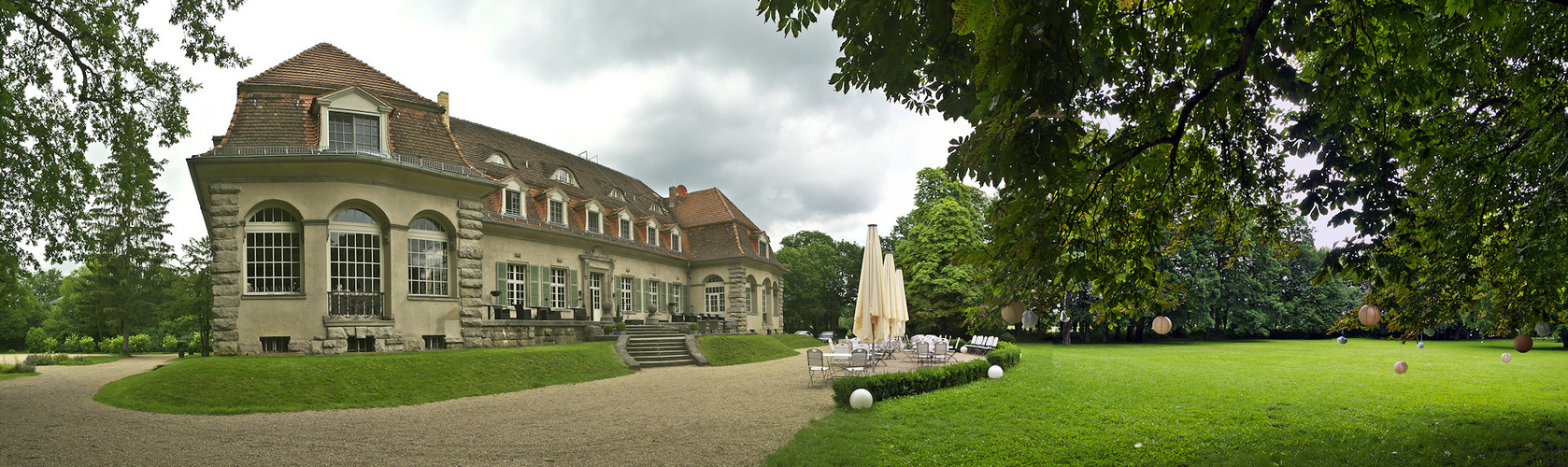 Schloss Kartzow ...