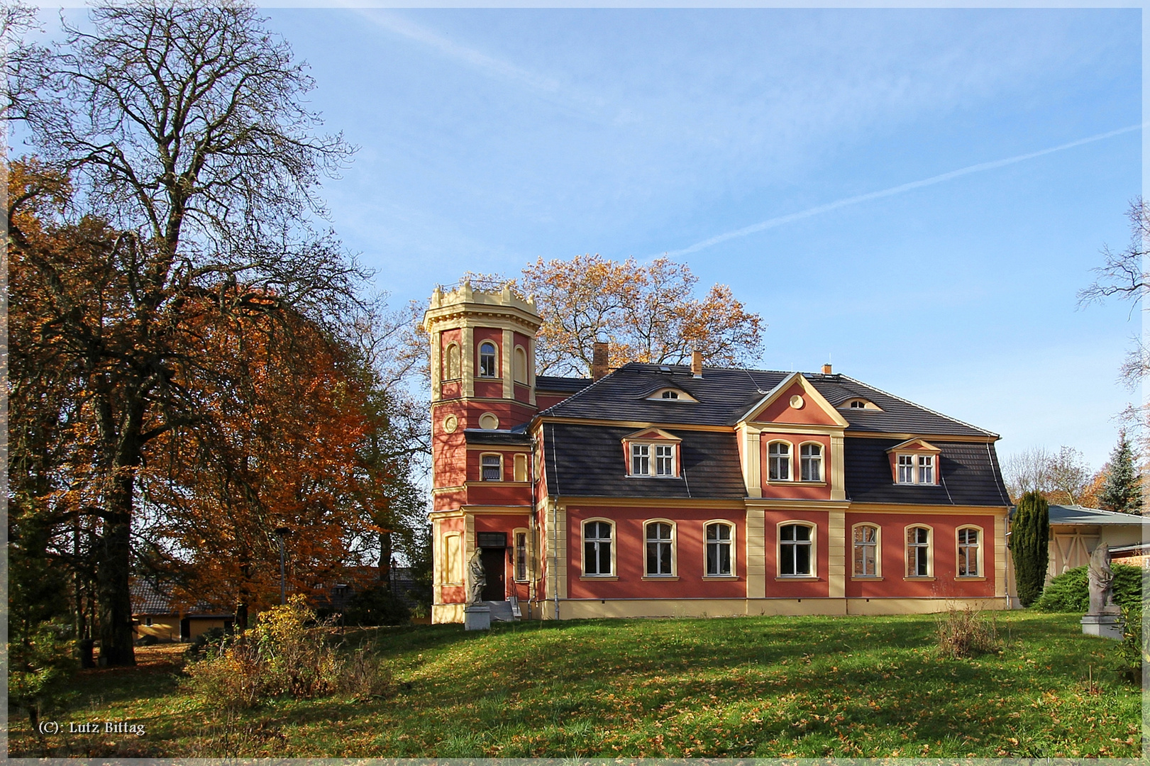 Schloss Kromlau im Herbst