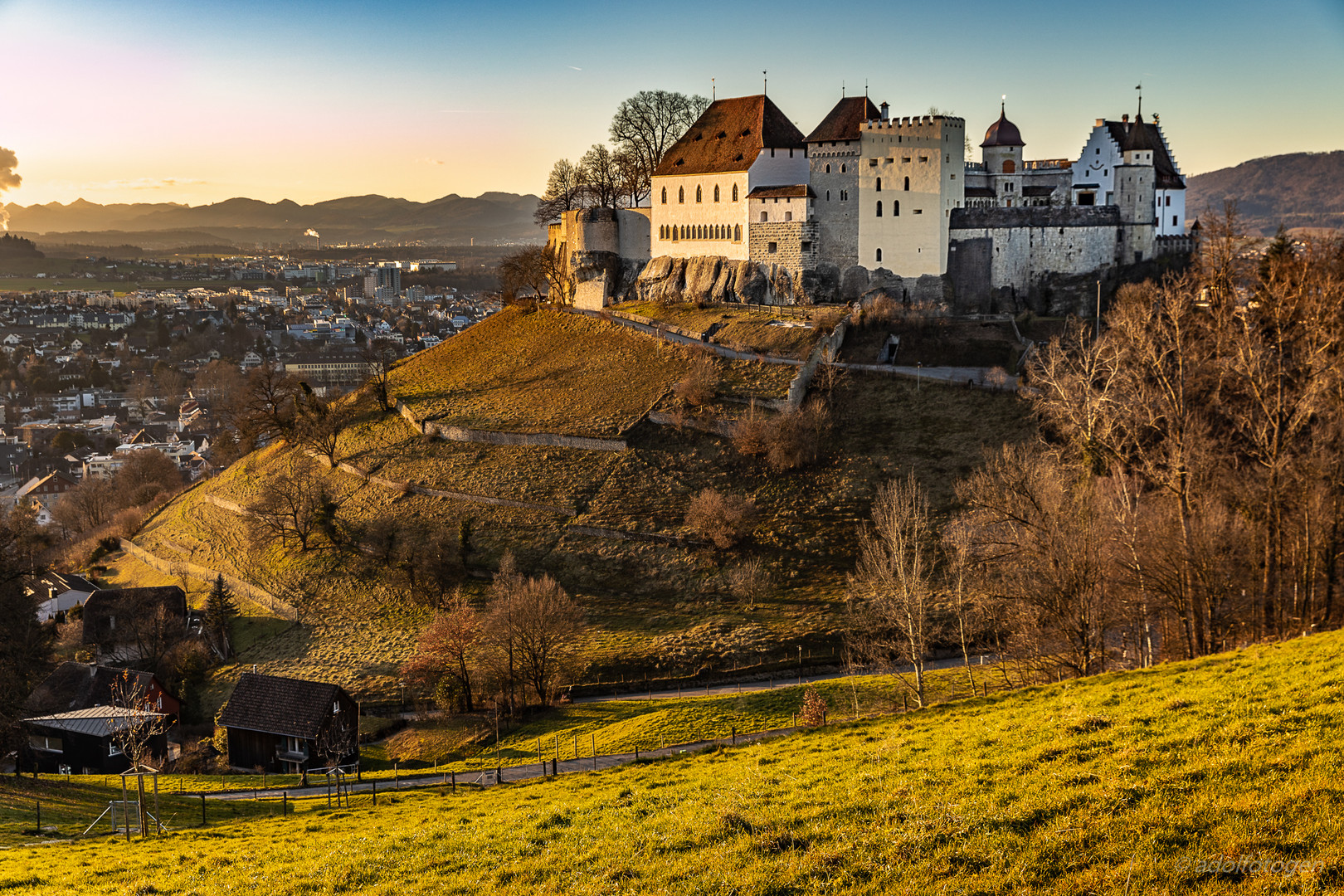 ... Schloss Lenzburg ...