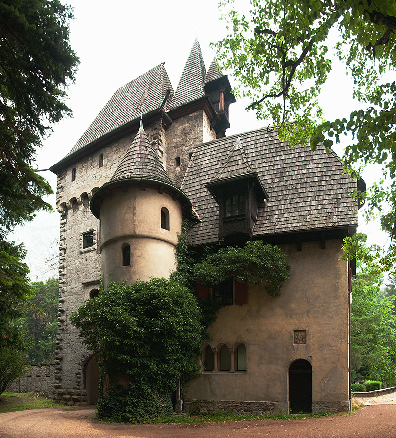 Schloss Leopoldstein