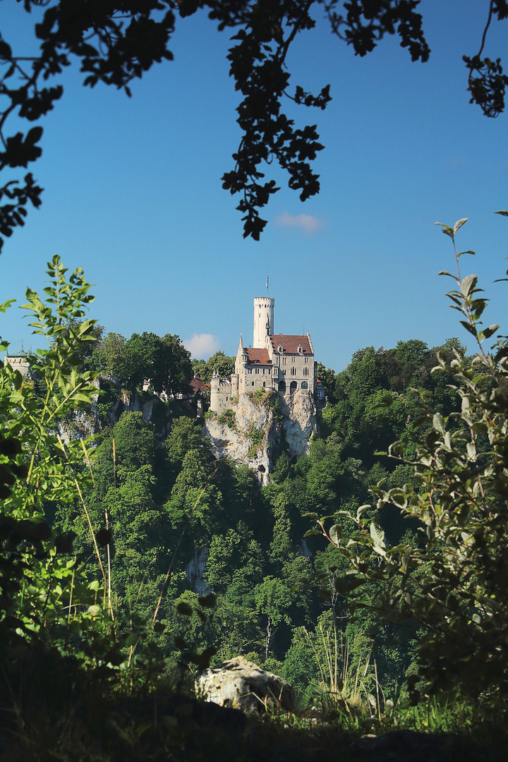 Schloß Lichternstein 2 v. 3