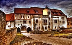 Schloss Liebenstein, Eingang gefiltert....