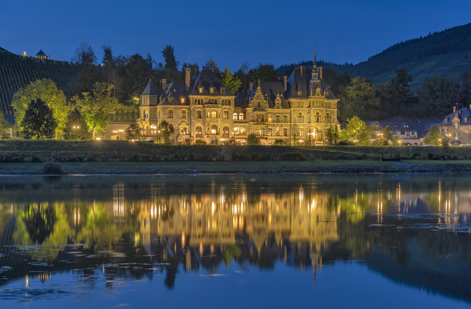 *Schloss Lieser/Mosel @ Blaue Stunde*