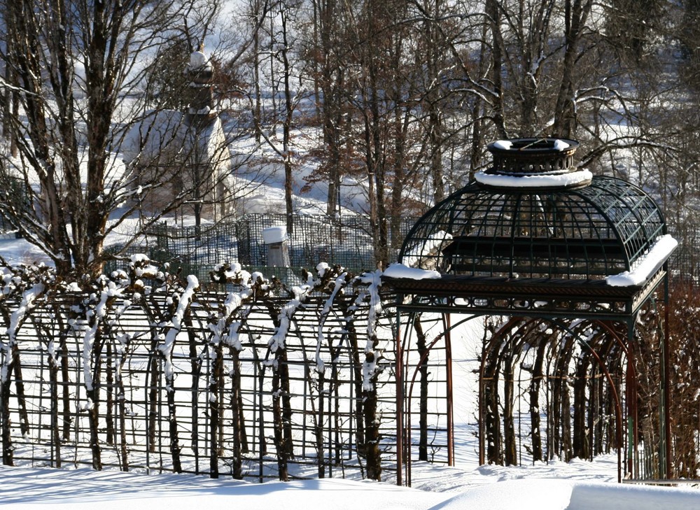 SCHLOSS LINDERHOF-GARTEN DETAIL