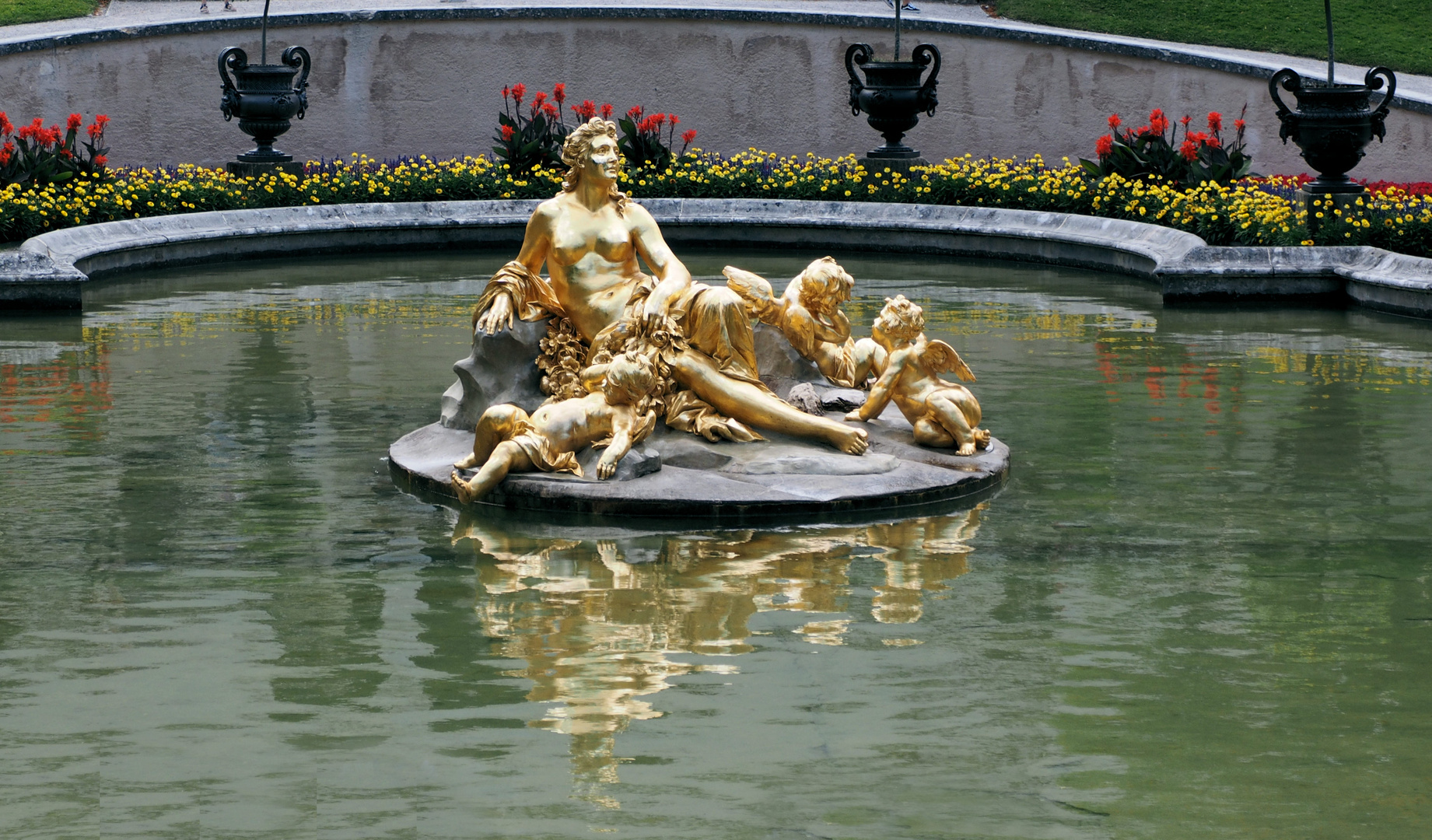 Schloß Linderhof Spiegelung 