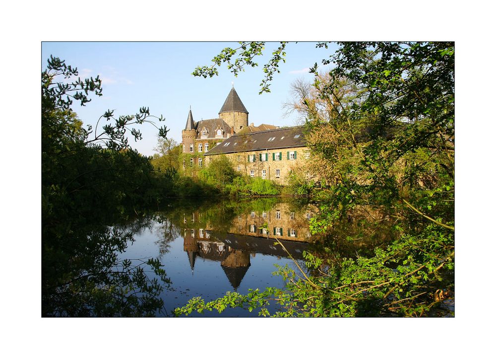 < .Schloss Linnep. >