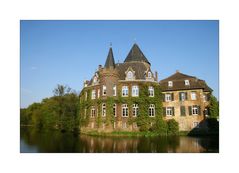 < Schloss Linnep >