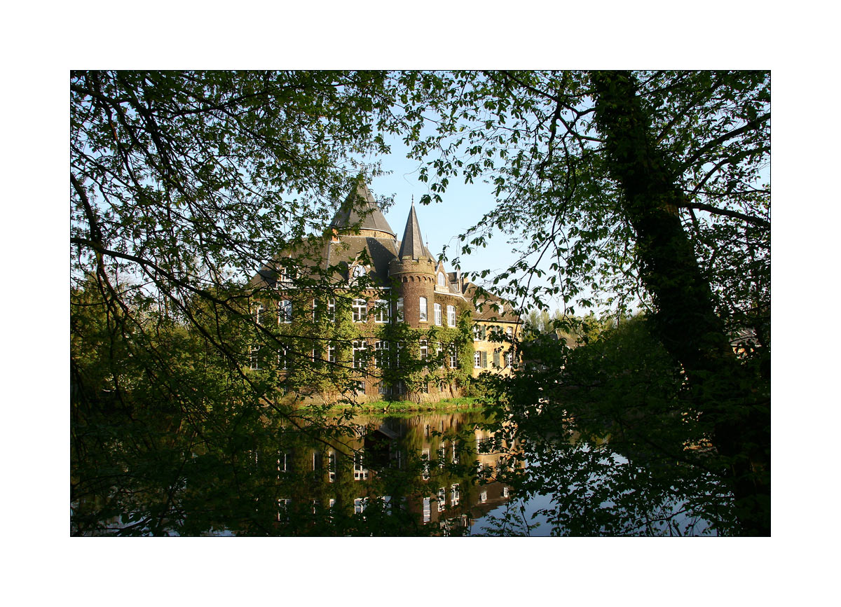 < ..Schloss Linnep.. >