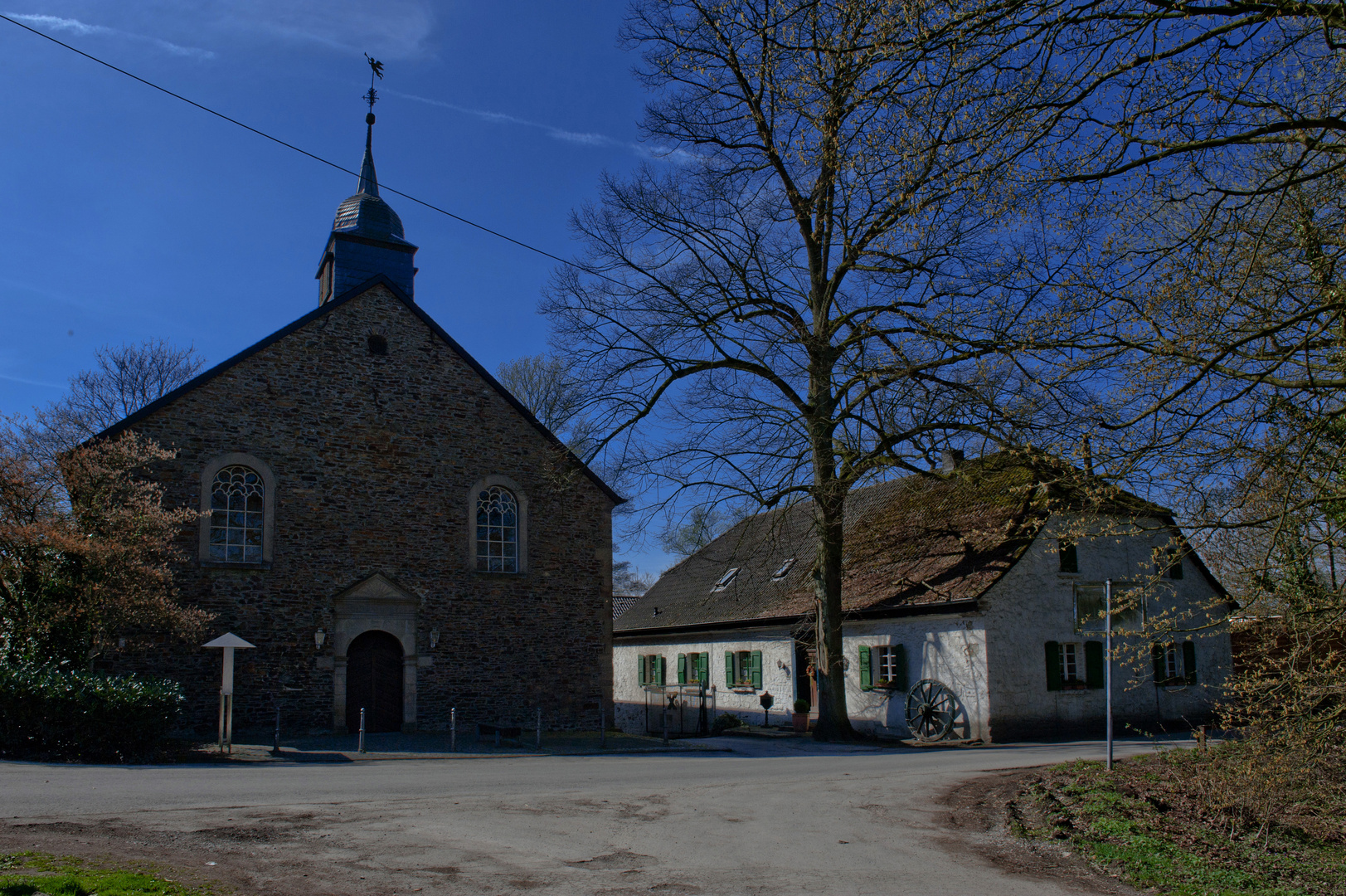 Schloß Linnep - Waldkirche