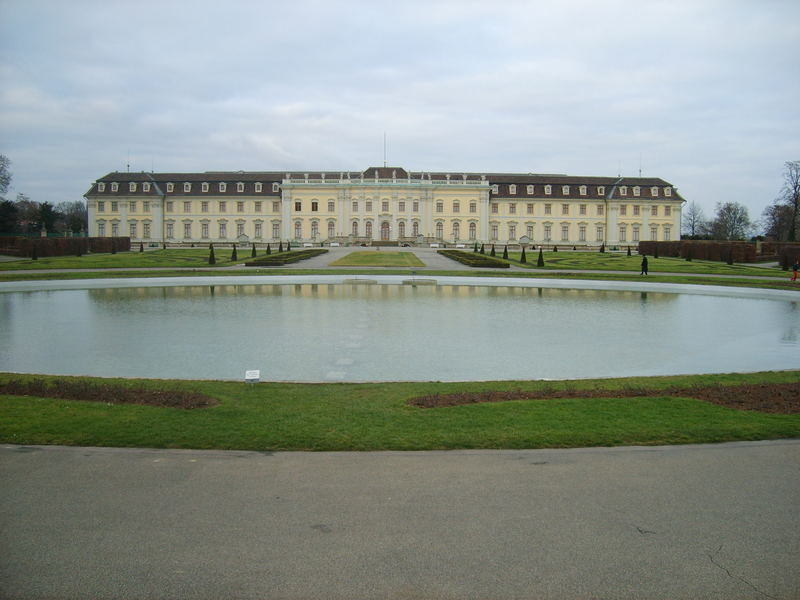 schloss- ludwigsburg