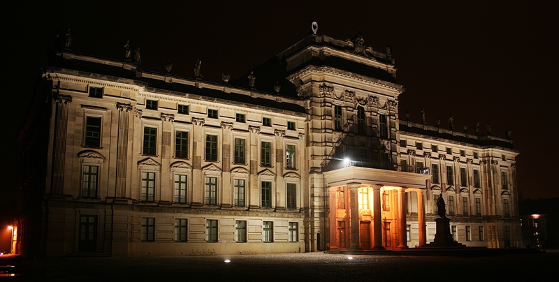 ~ Schloss Lulu bei Nacht ~