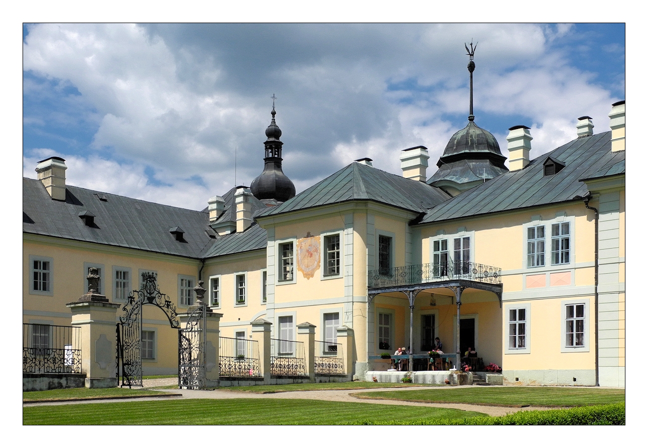 schloss manentin in westböhmen