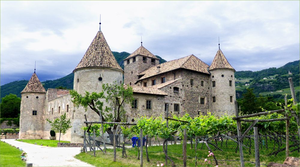 SCHLOSS MARETSCH -BOZEN