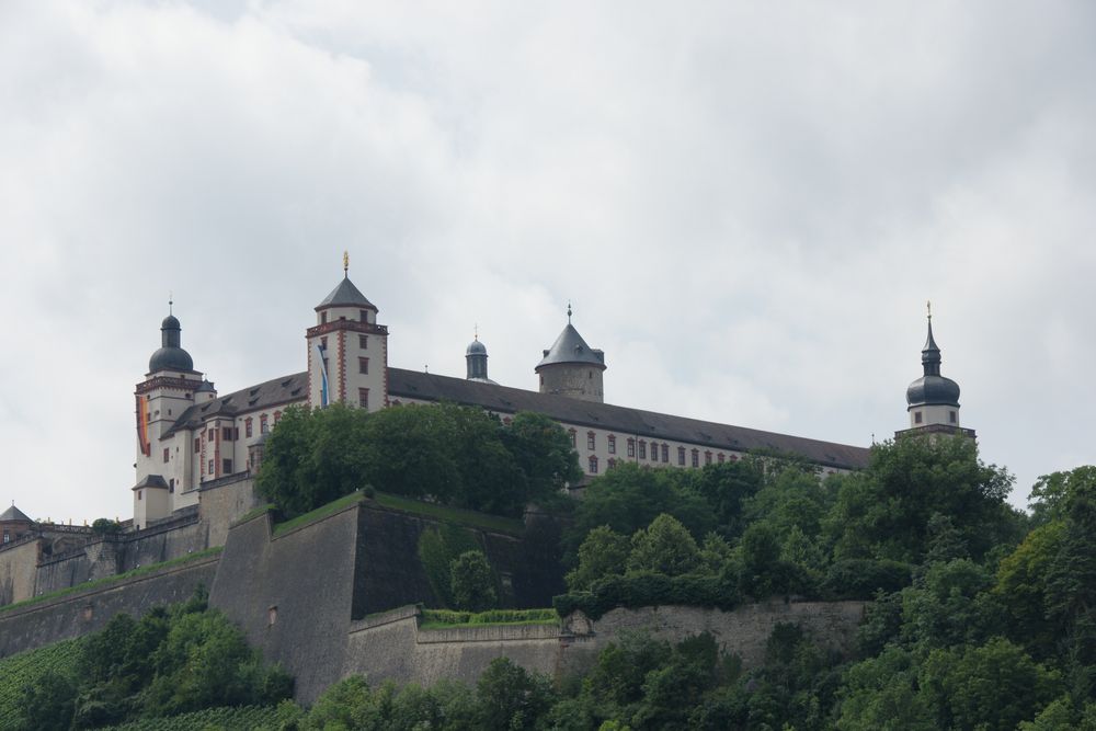 Schloss Marienberg ( D )