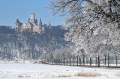 Schloss Marienburg im Schnee