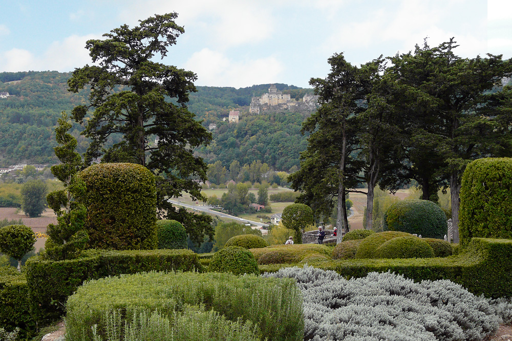 Schloss Marquessac - Blick vom Garten auf La Roque-Gageac