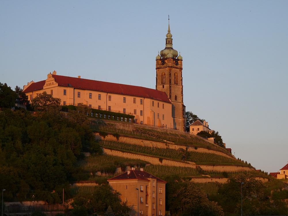 Schloss Melnik im Abendlicht.