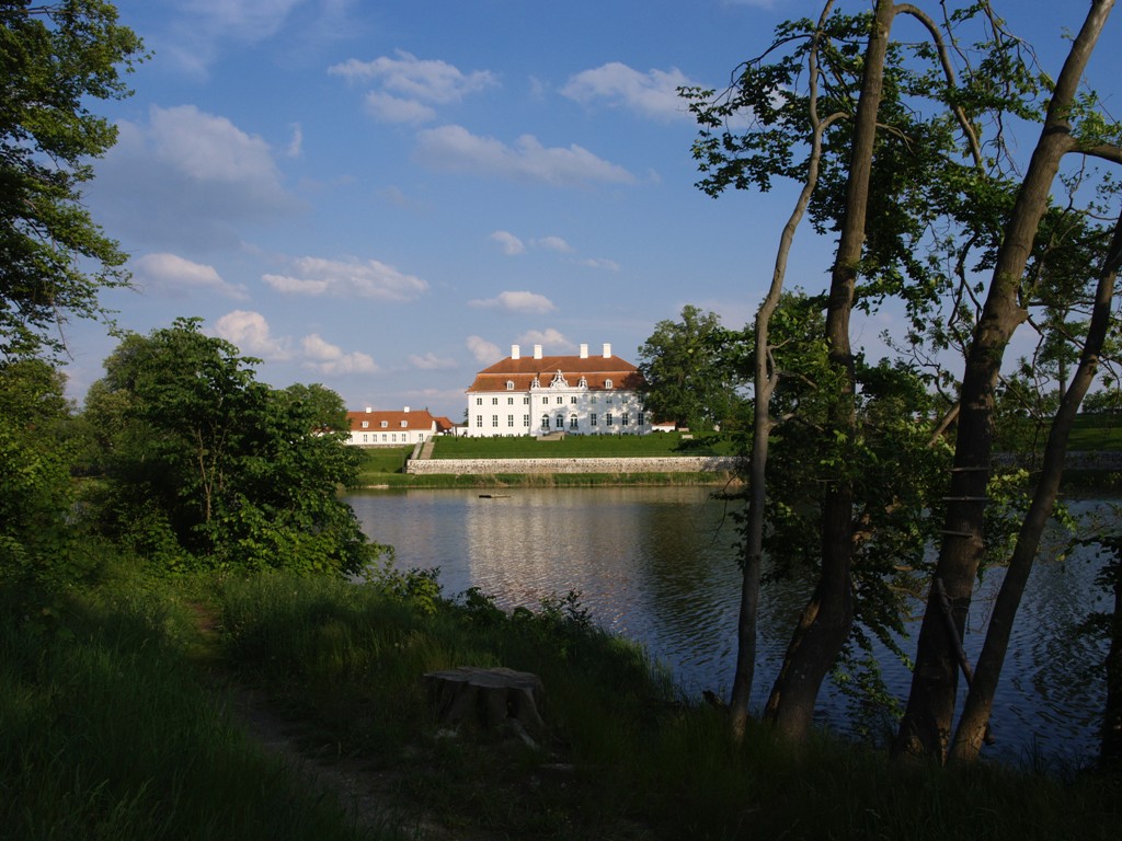 Schloss Meseberg im Abendlicht