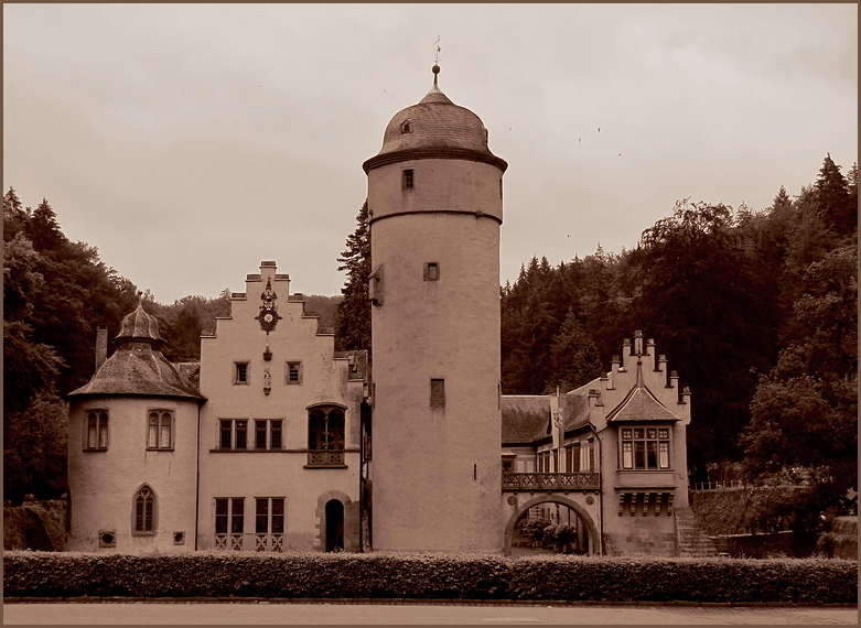 Schloss Mespelbrunn...